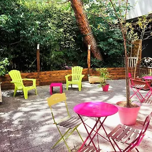 Garden 2*, Toulouse France